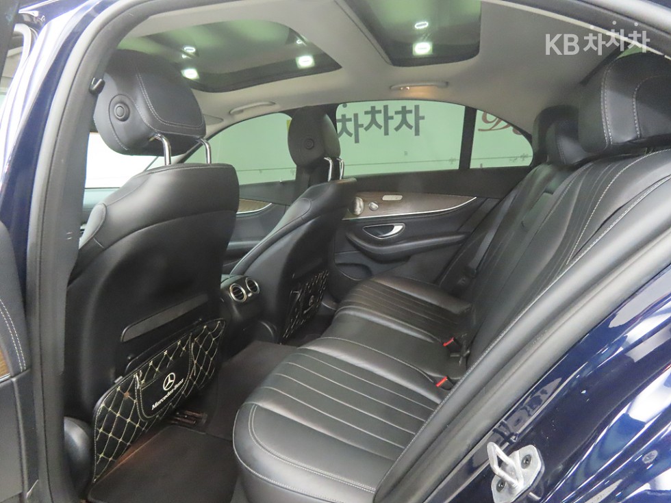 Mercedes-Benz E-klasse — miniaturë 6