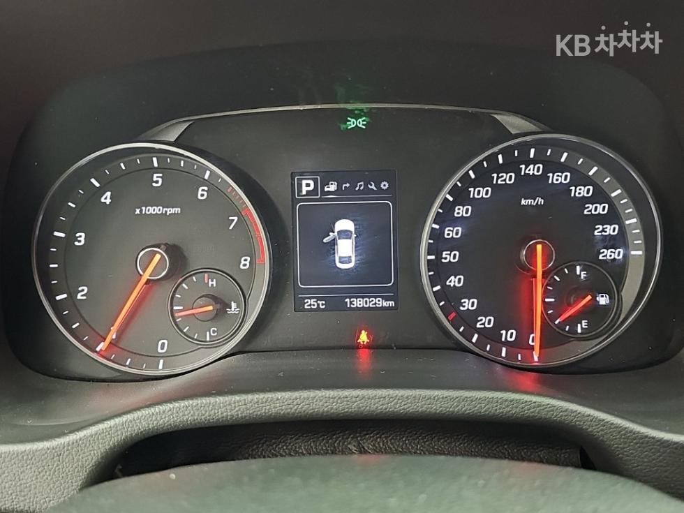 Hyundai Avante — miniaturë 6