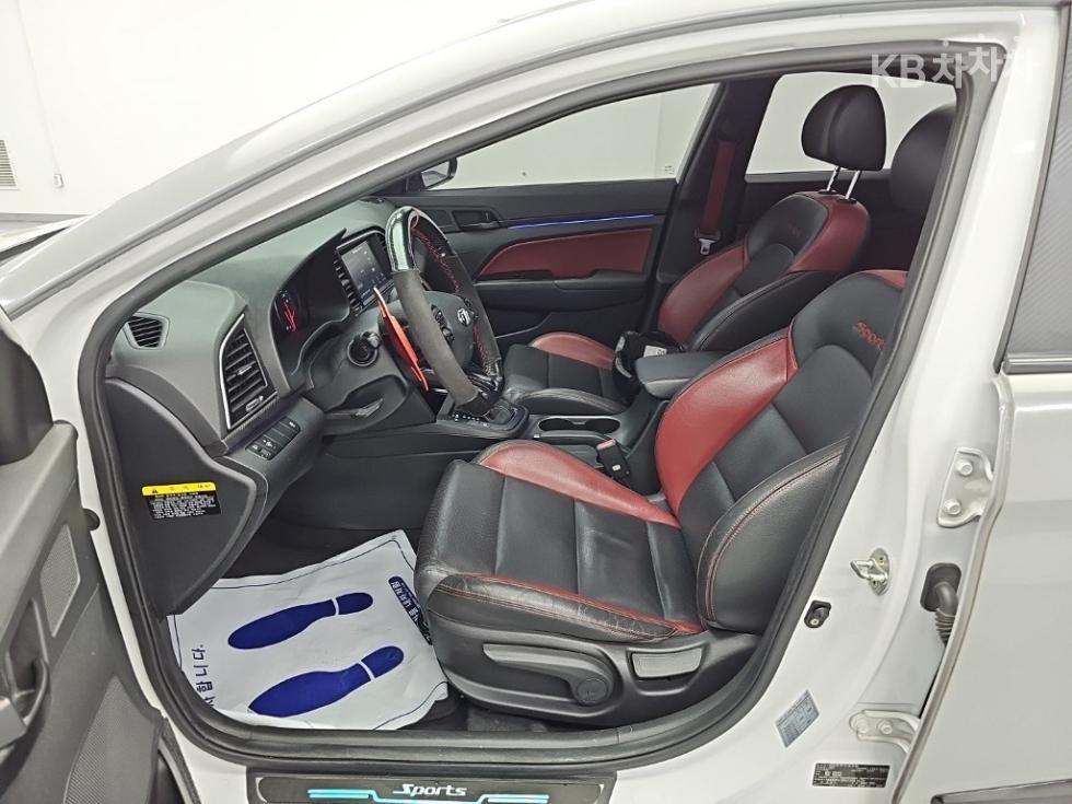 Hyundai Avante — miniaturë 11