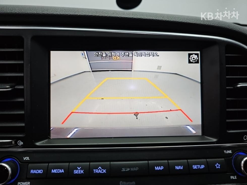 Hyundai Avante — miniaturë 14