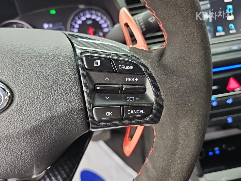 Hyundai Avante — miniaturë 16