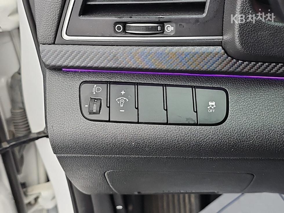 Hyundai Avante — miniaturë 17