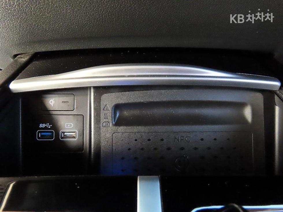 Genesis G80 — miniaturë 16