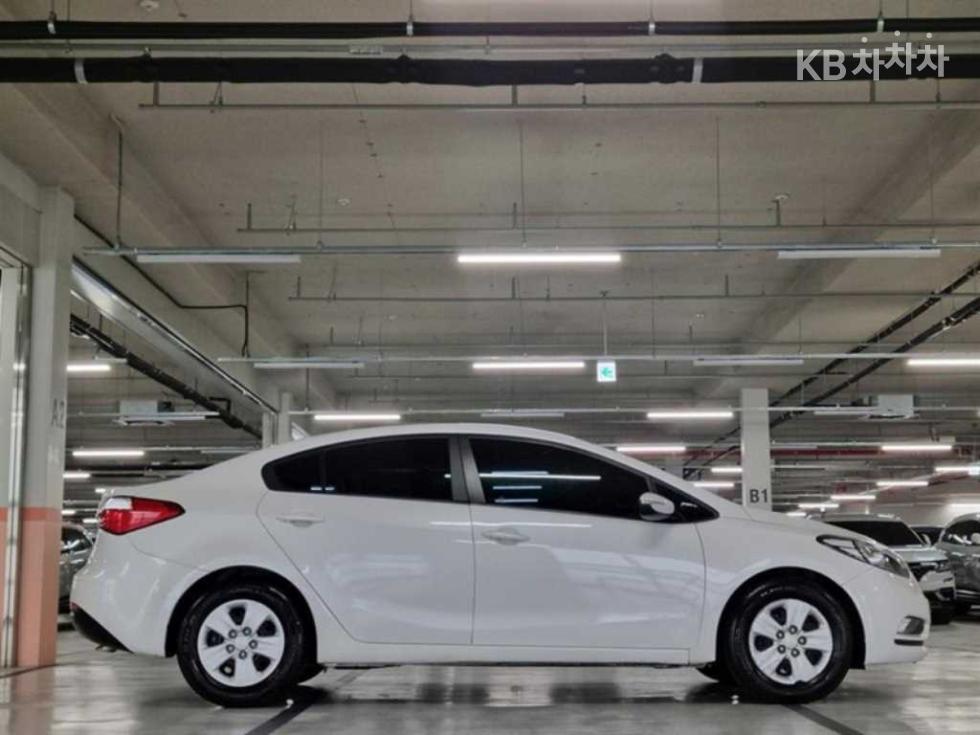 Kia K3 — miniaturë 8