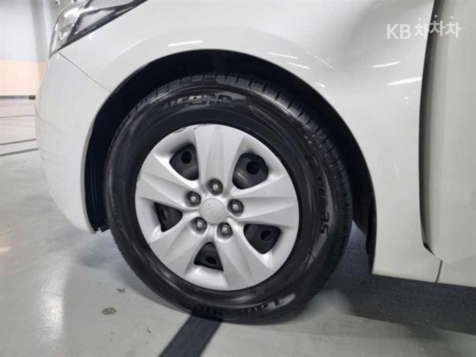 Kia K3 — miniaturë 19