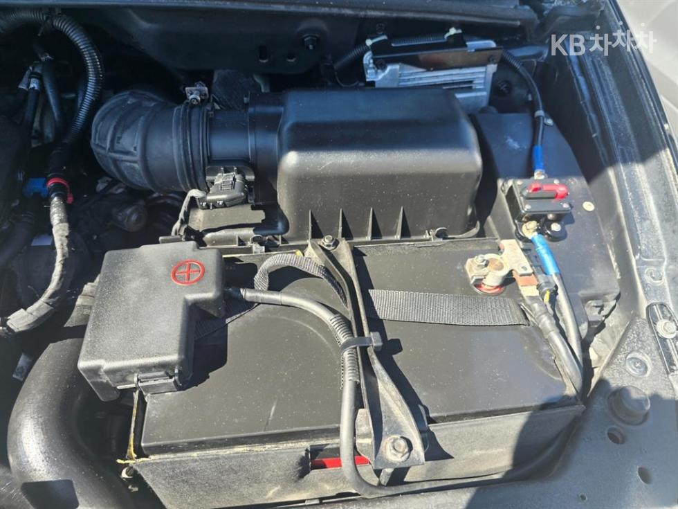 Kia Carnival — miniaturë 10