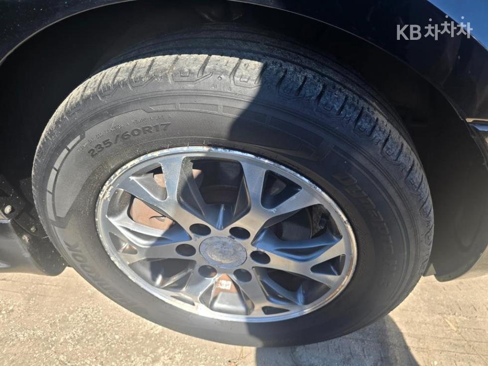 Kia Carnival — miniaturë 11