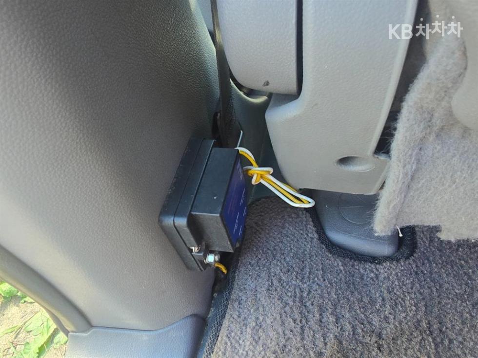 Kia Carnival — miniaturë 17
