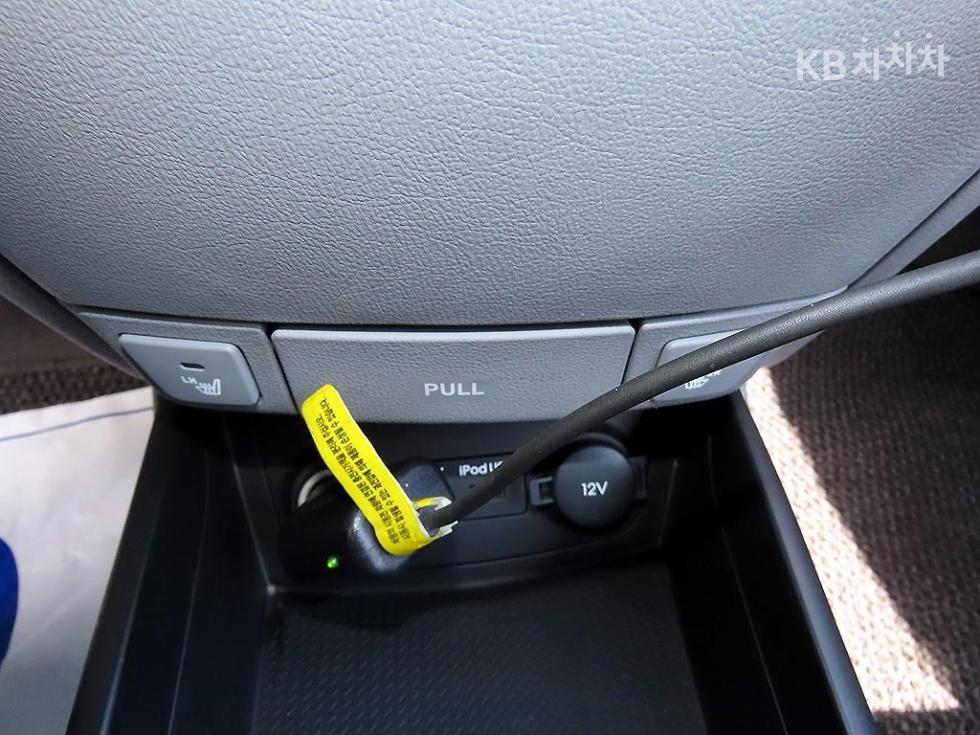 Hyundai Avante — miniaturë 13