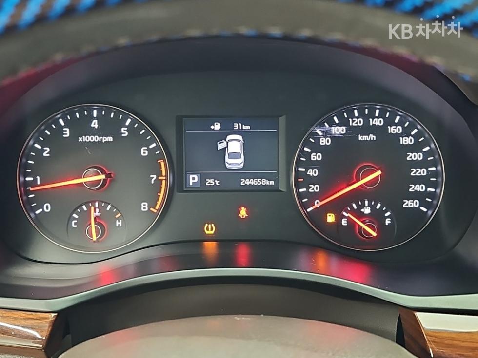 Kia K7 — miniaturë 6