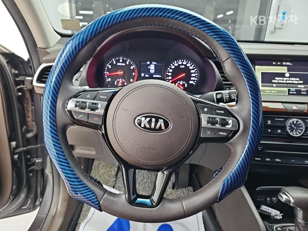 Kia K7 — miniaturë 9