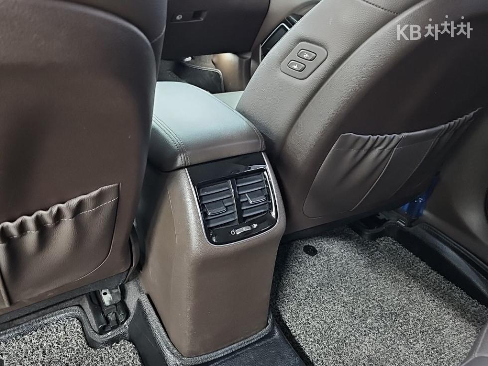 Kia K7 — miniaturë 13