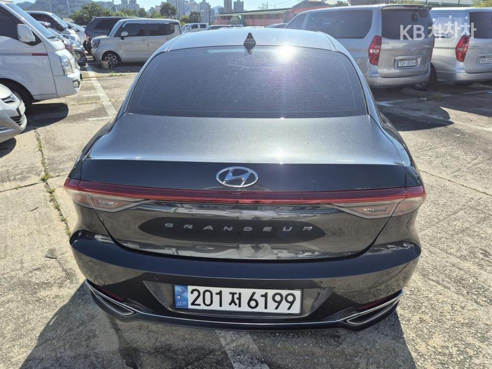 Hyundai Grandeur — miniaturë 6