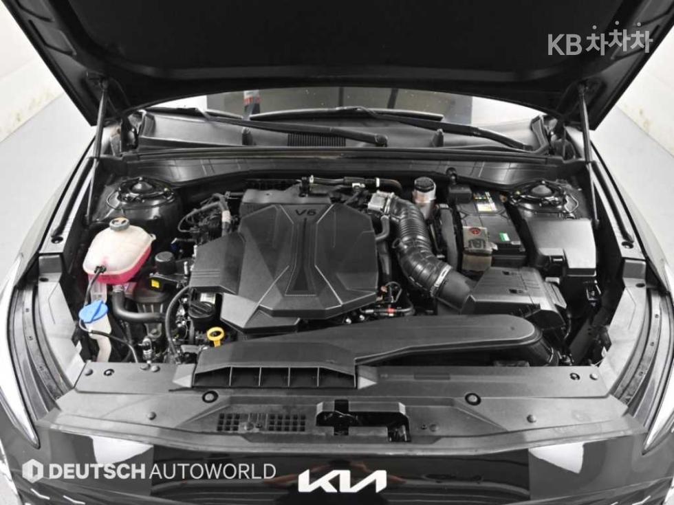 Kia K8 — miniaturë 6