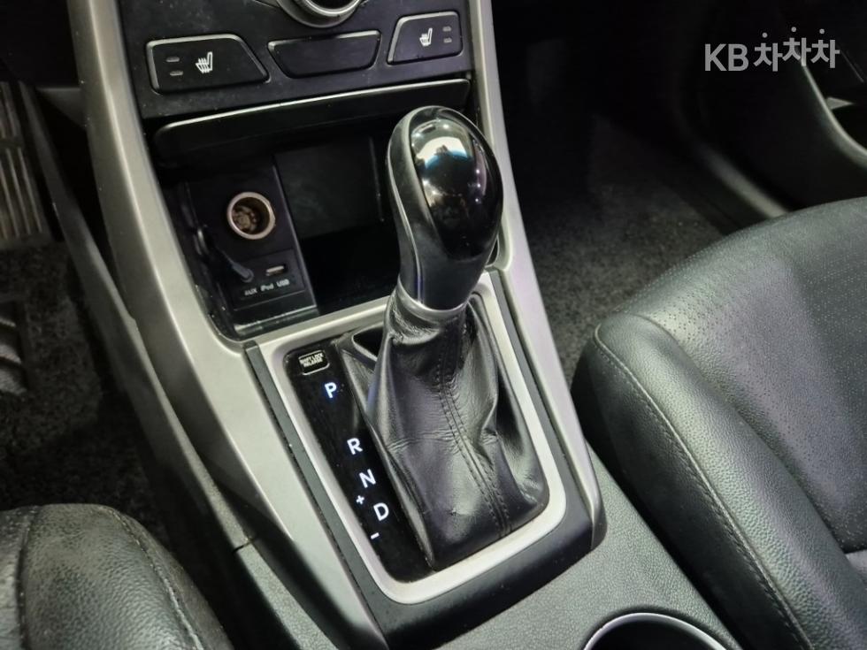 Hyundai Avante — miniaturë 8