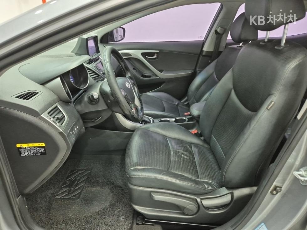 Hyundai Avante — miniaturë 11