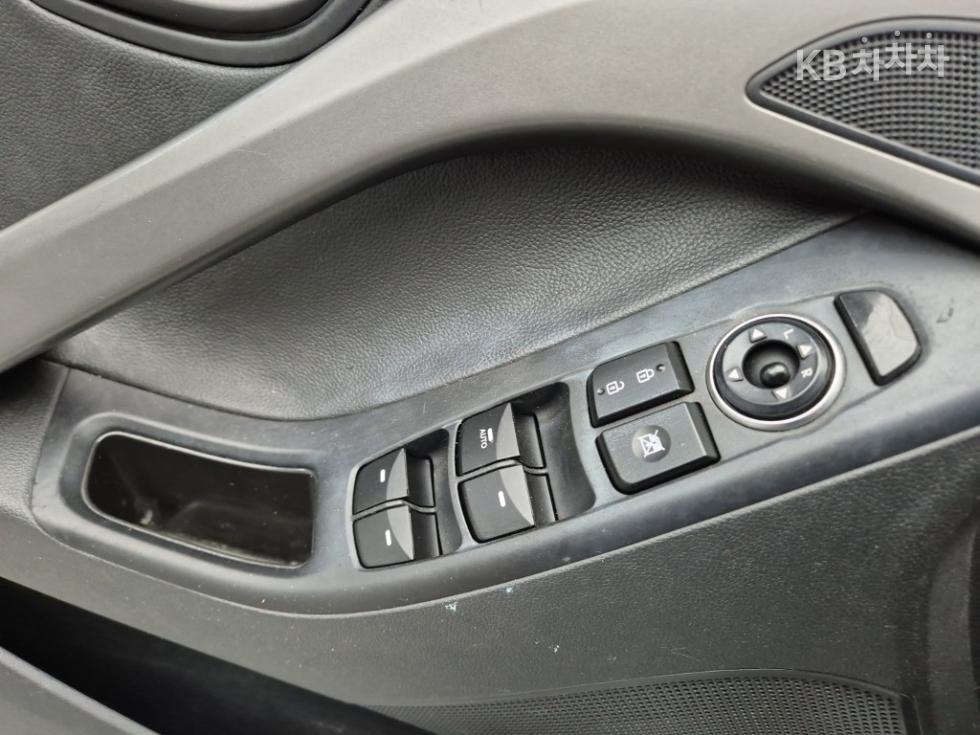 Hyundai Avante — miniaturë 17