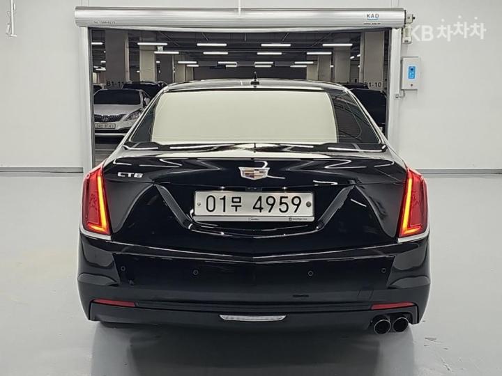 Cadillac CT6 — miniaturë 3