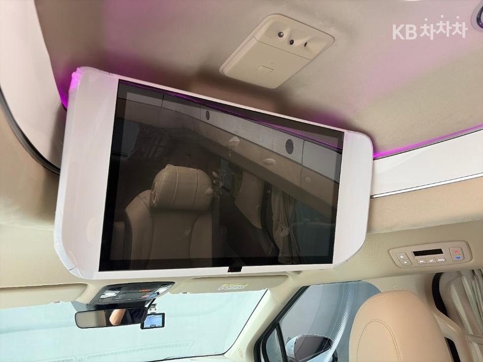 Kia Carnival — miniaturë 14