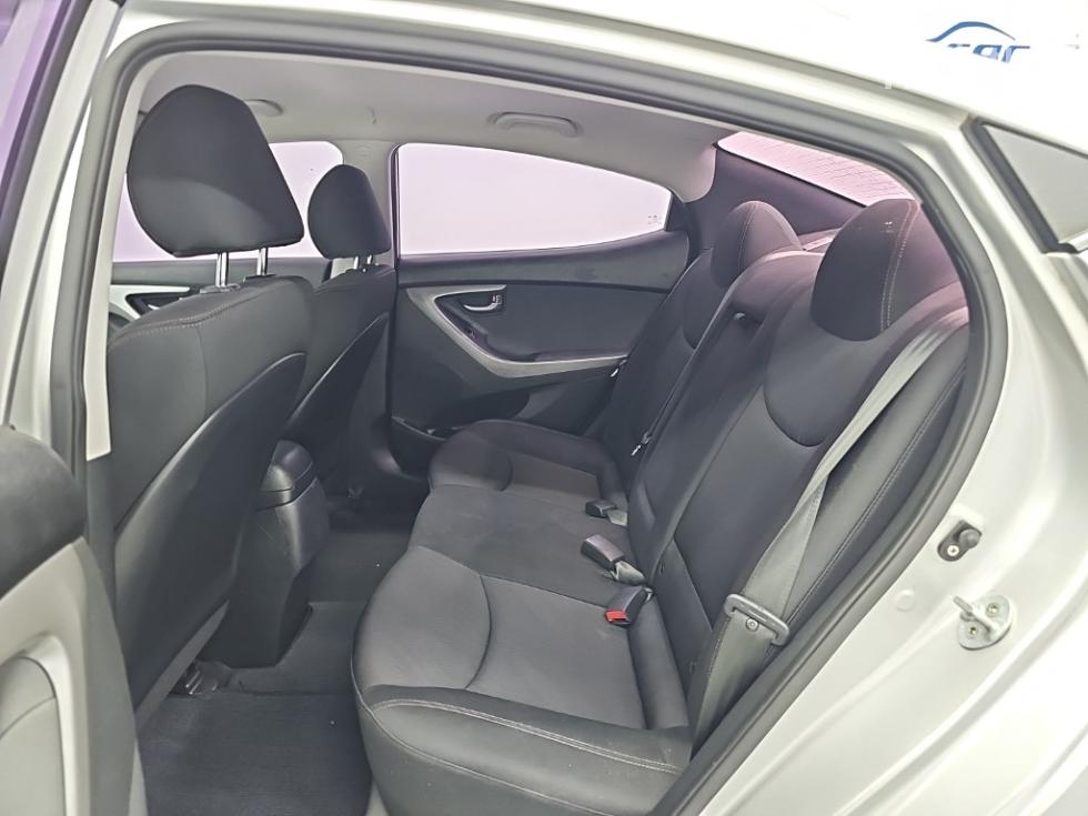 Hyundai Avante — miniaturë 12