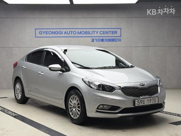 Kia K3 Deluxe — foto 1
