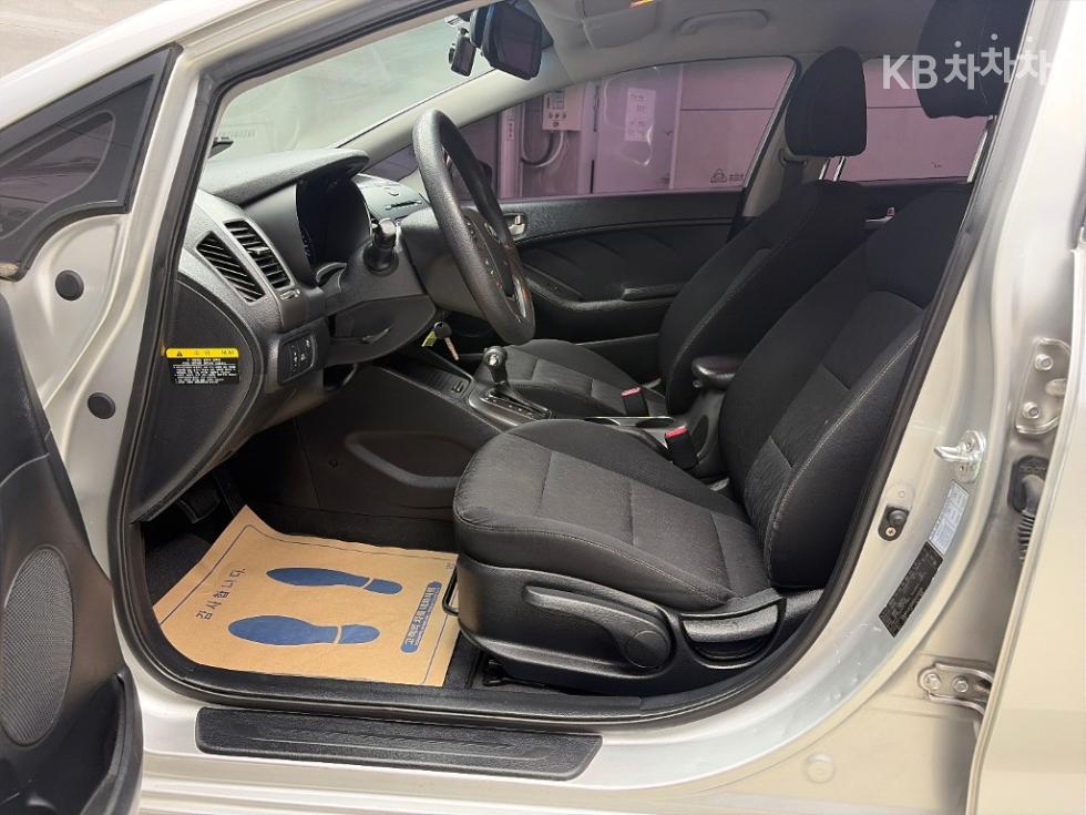 Kia K3 — miniaturë 11