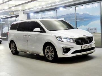 Kia Carnival 9-Seater Noblesse Special — foto 1