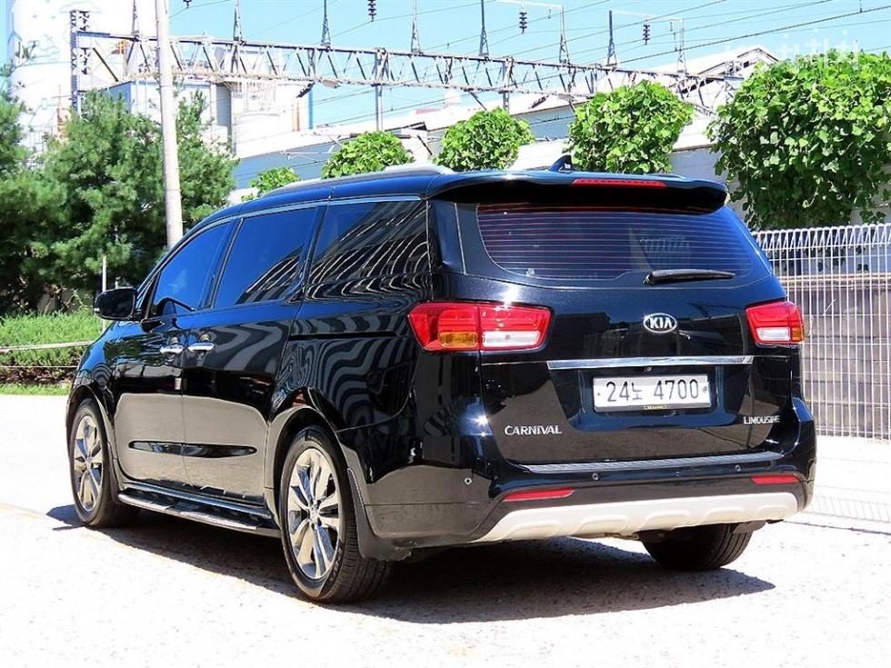 Kia Carnival — miniaturë 3