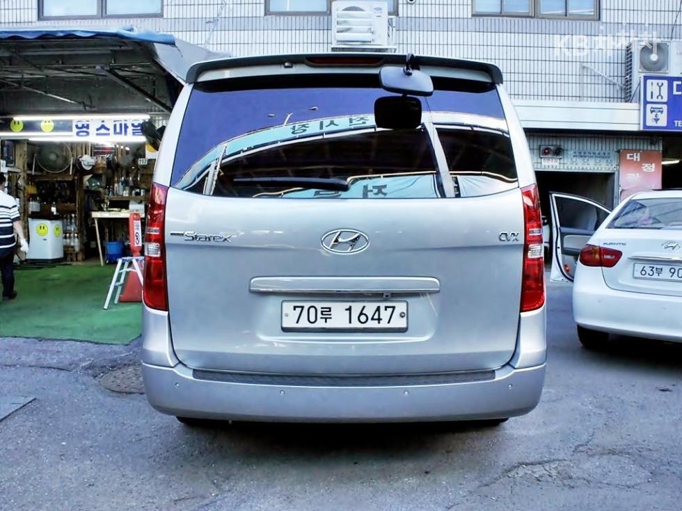 Hyundai Starex — miniaturë 3