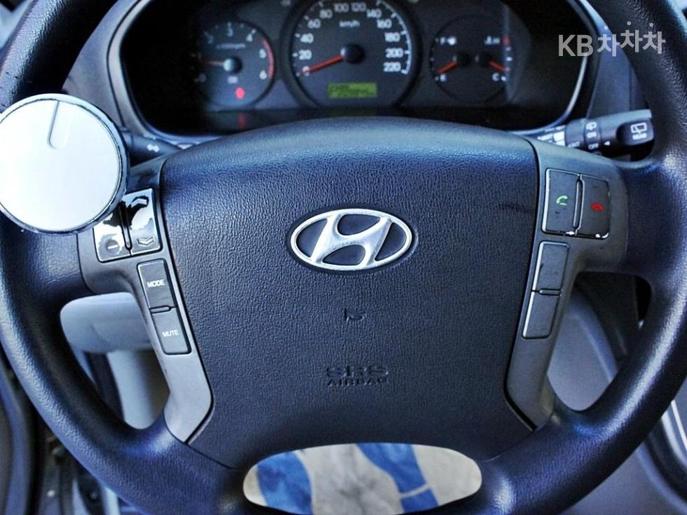 Hyundai Starex — miniaturë 8