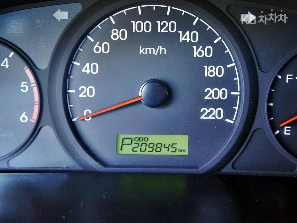 Hyundai Starex — miniaturë 9