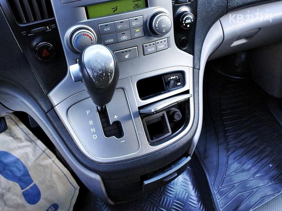 Hyundai Starex — miniaturë 11