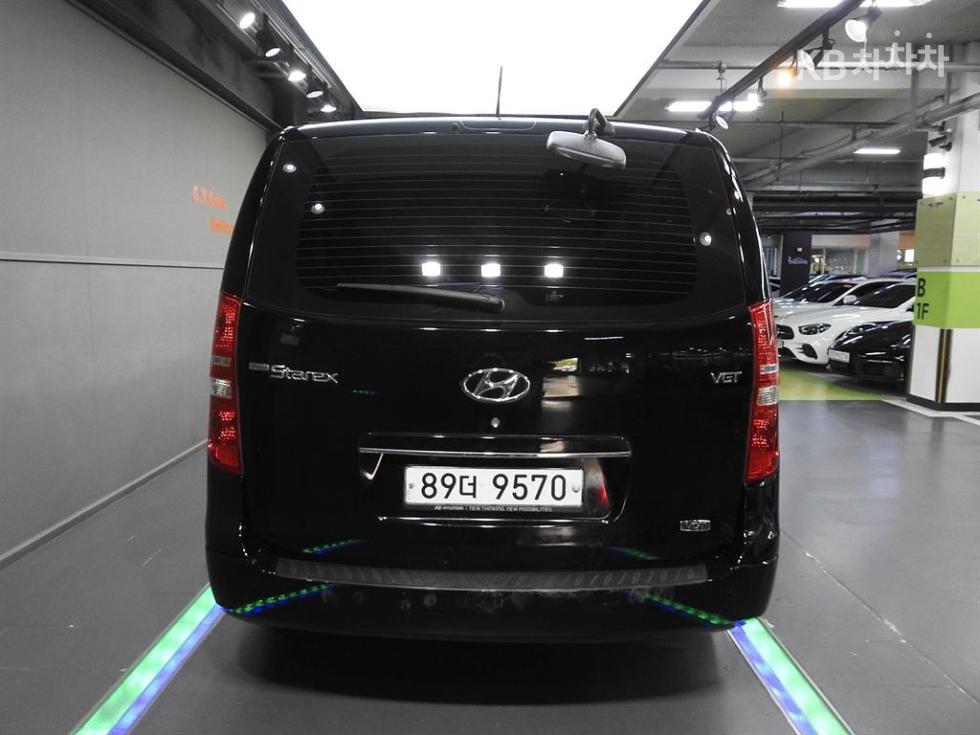 Hyundai Starex — miniaturë 4