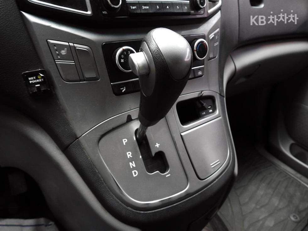 Hyundai Starex — miniaturë 9