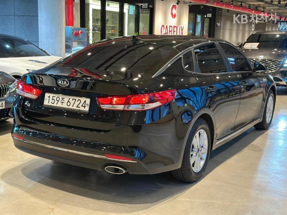 Kia K5 — miniaturë 4