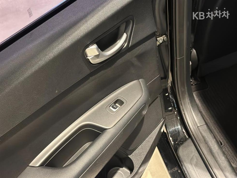 Kia K5 — miniaturë 10