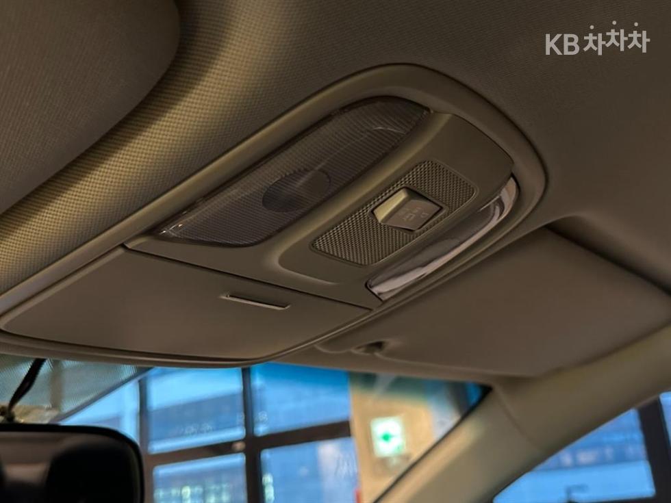 Kia K5 — miniaturë 18