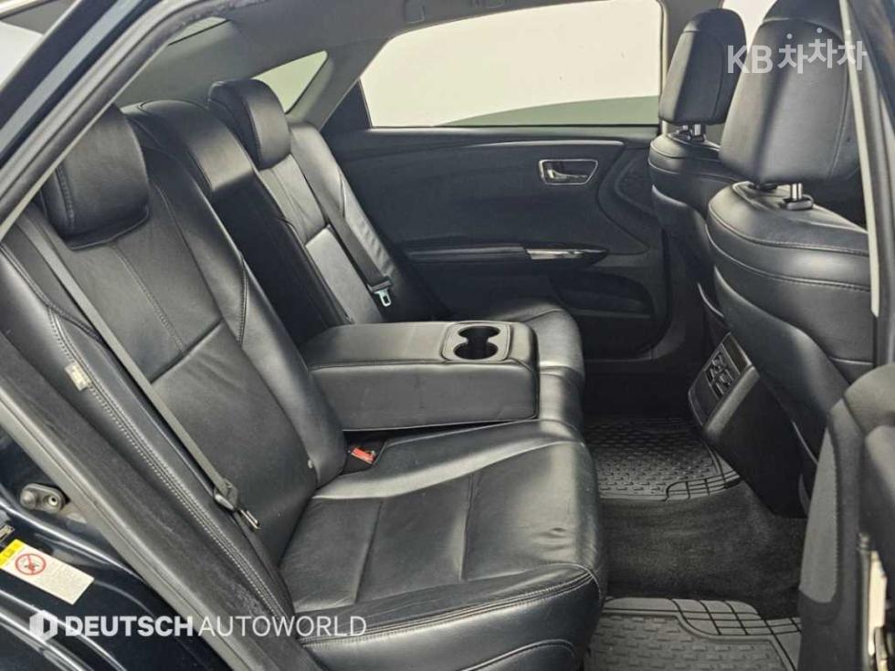 Toyota Avalon — miniaturë 12