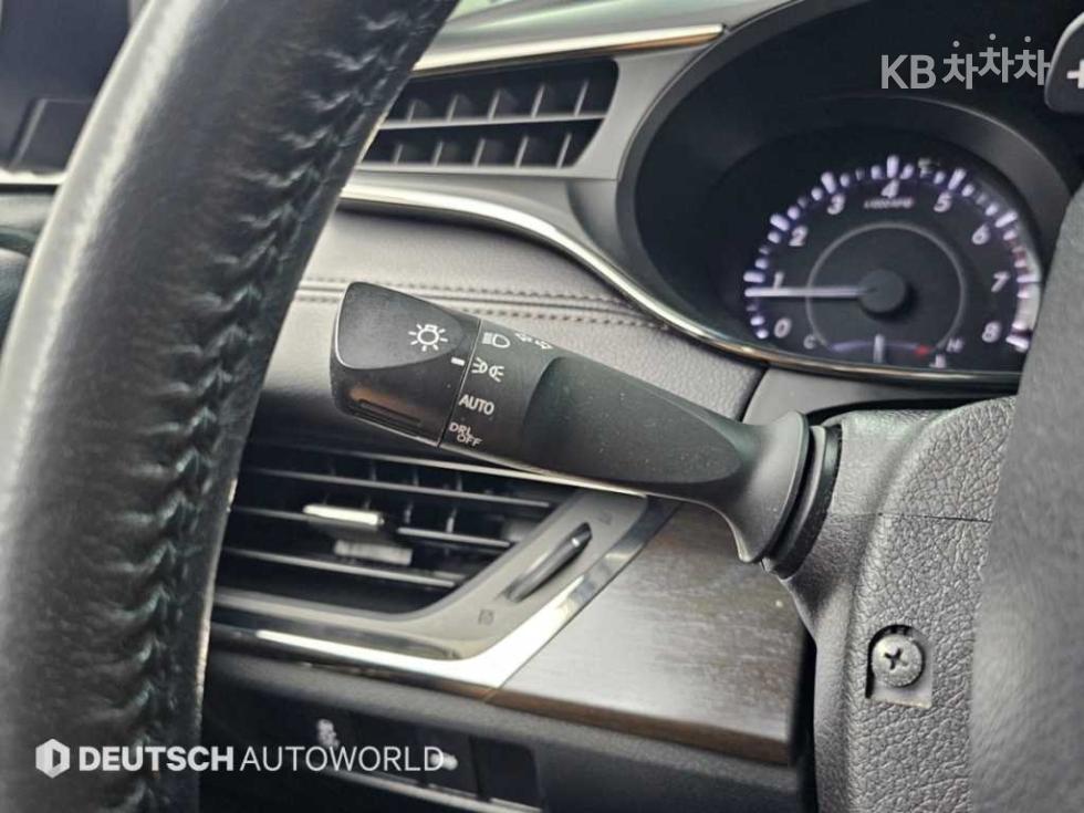 Toyota Avalon — miniaturë 18