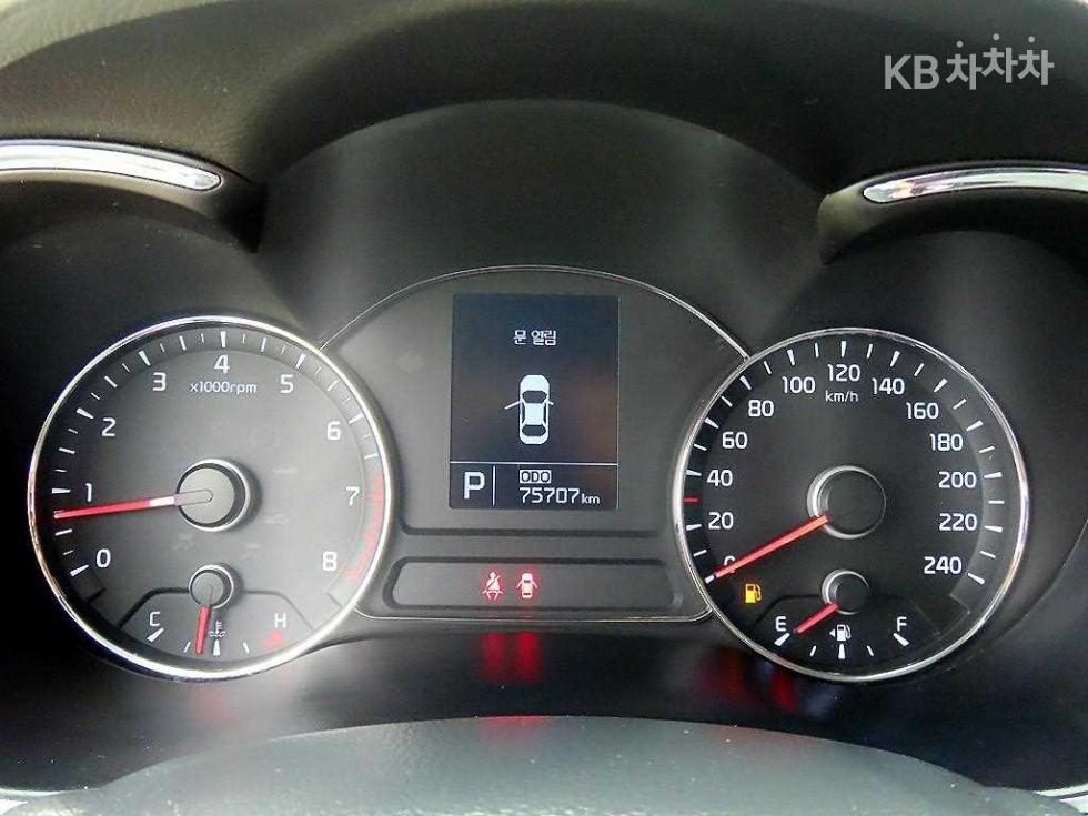Kia K3 — miniaturë 8
