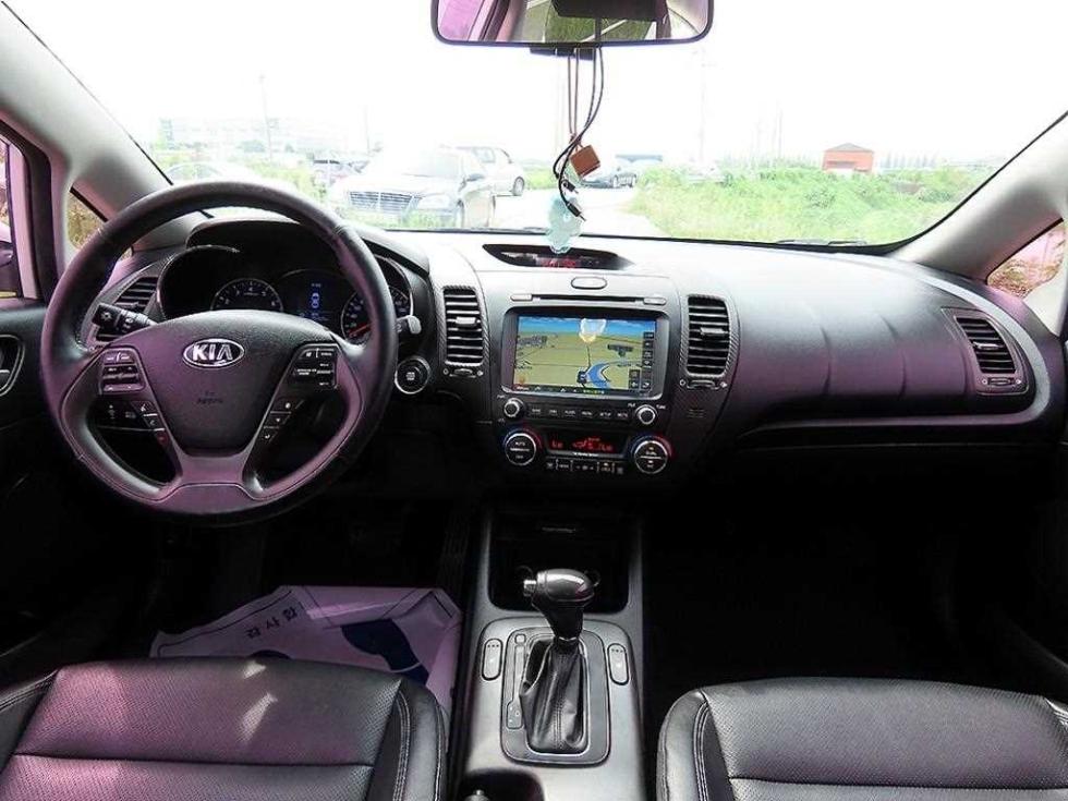 Kia K3 — miniaturë 9
