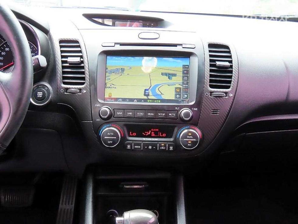 Kia K3 — miniaturë 10