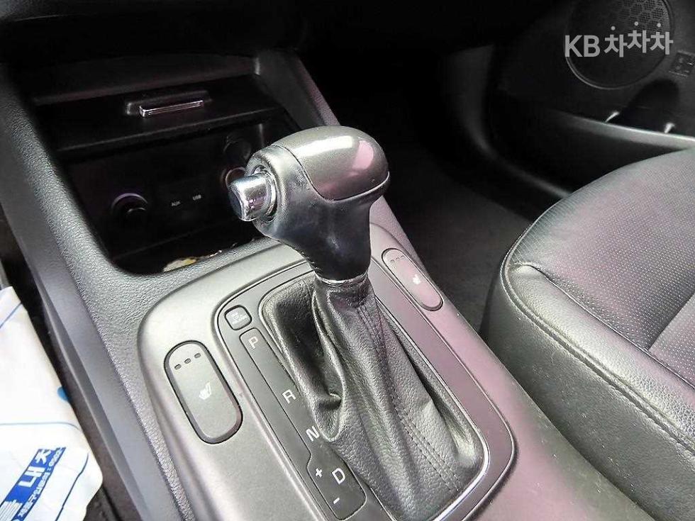 Kia K3 — miniaturë 11