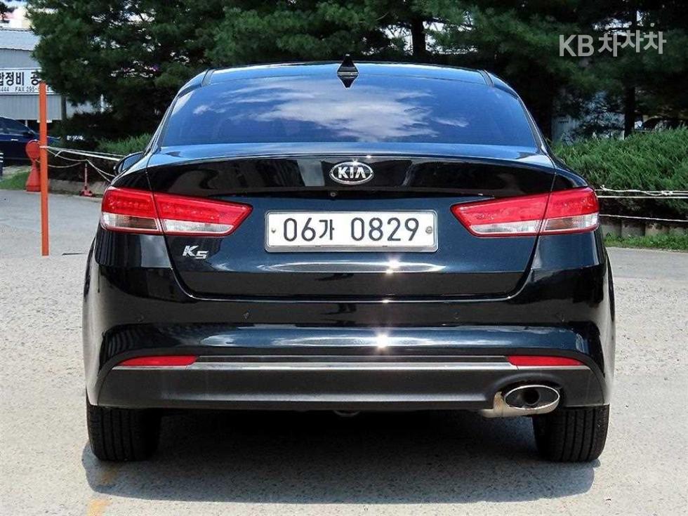 Kia K5 — miniaturë 4