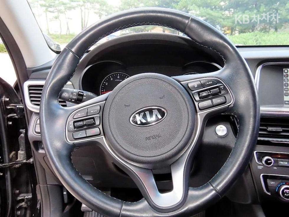 Kia K5 — miniaturë 8