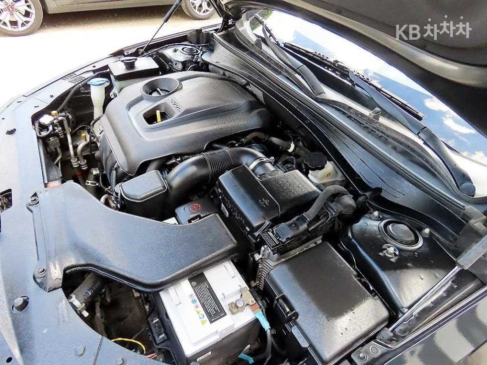 Kia K5 — miniaturë 18