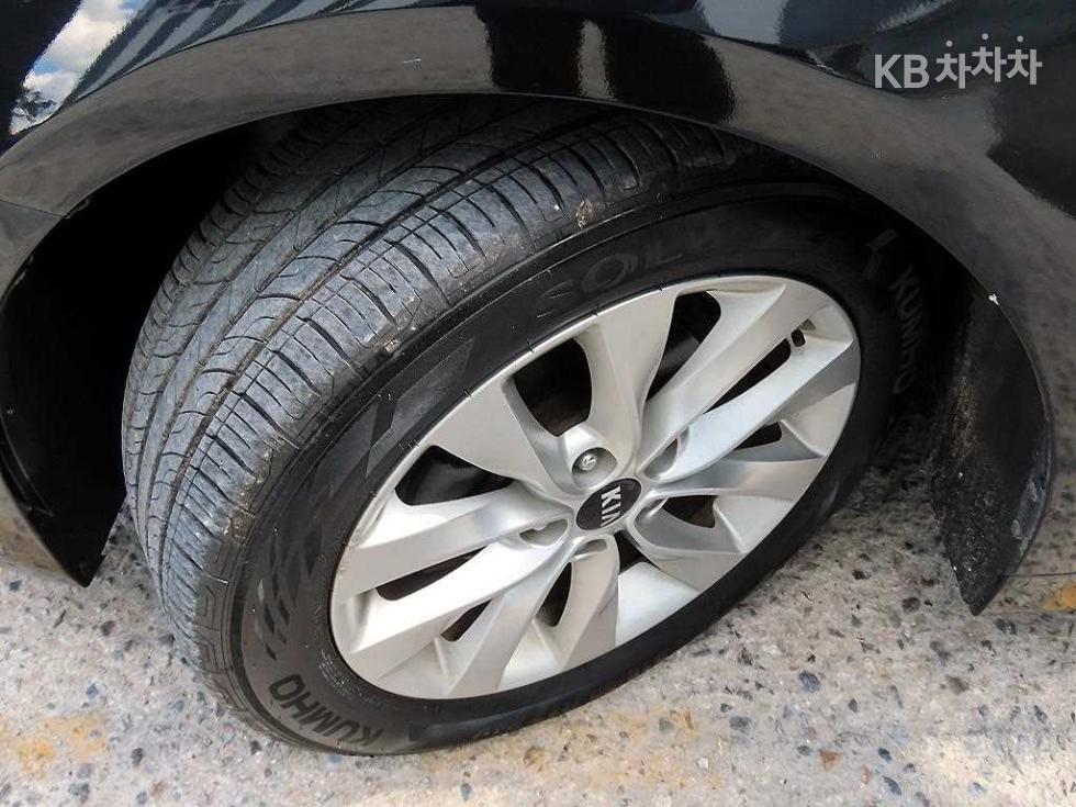 Kia K5 — miniaturë 19