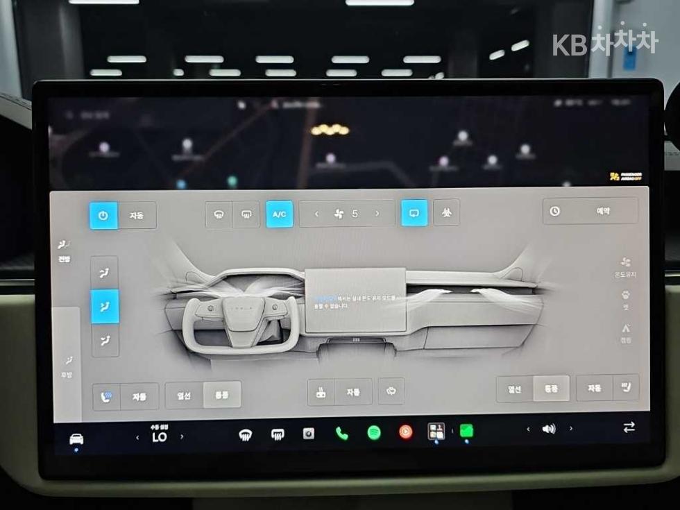 Tesla Model X — miniaturë 10