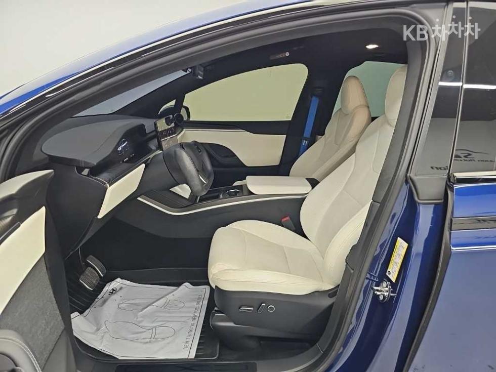 Tesla Model X — miniaturë 11