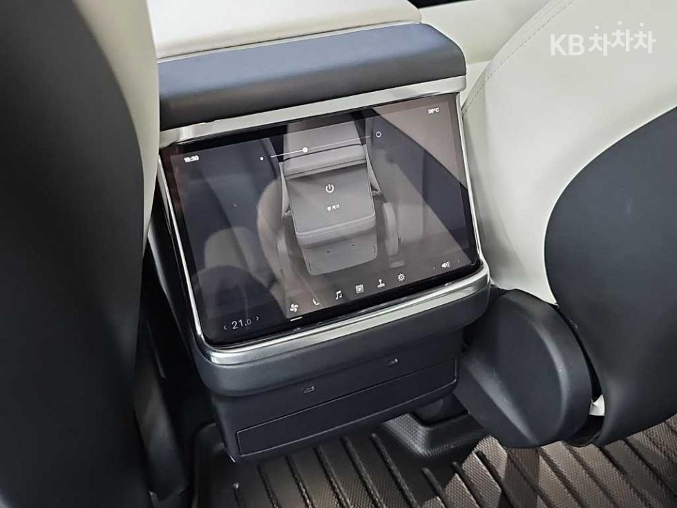 Tesla Model X — miniaturë 13